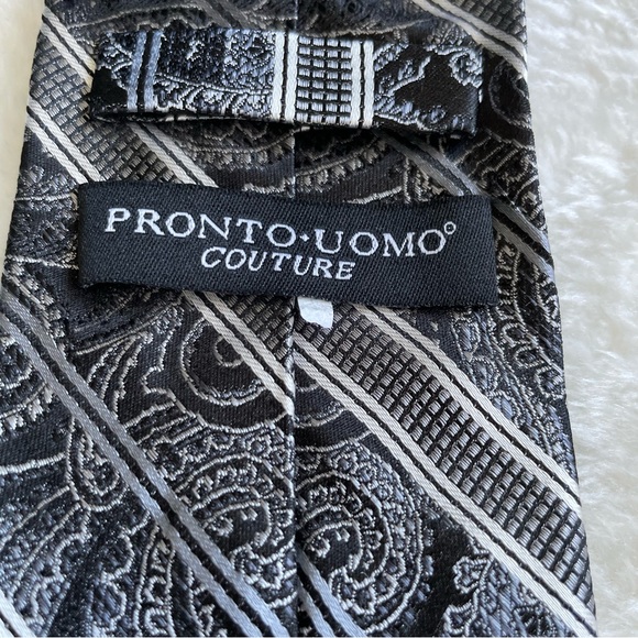 Pronto Uomo Couture Narrow Striped Paisley Silver and Black Silk Tie - Picture 10 of 11